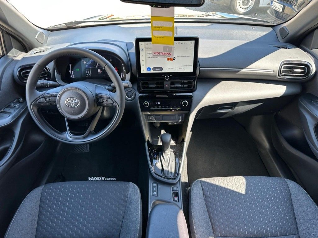 Foto 1 - Yaris Cross Hybrid 130 1.5 VVT-i Teamplayer (XPB1), Mysticschwarz Mica