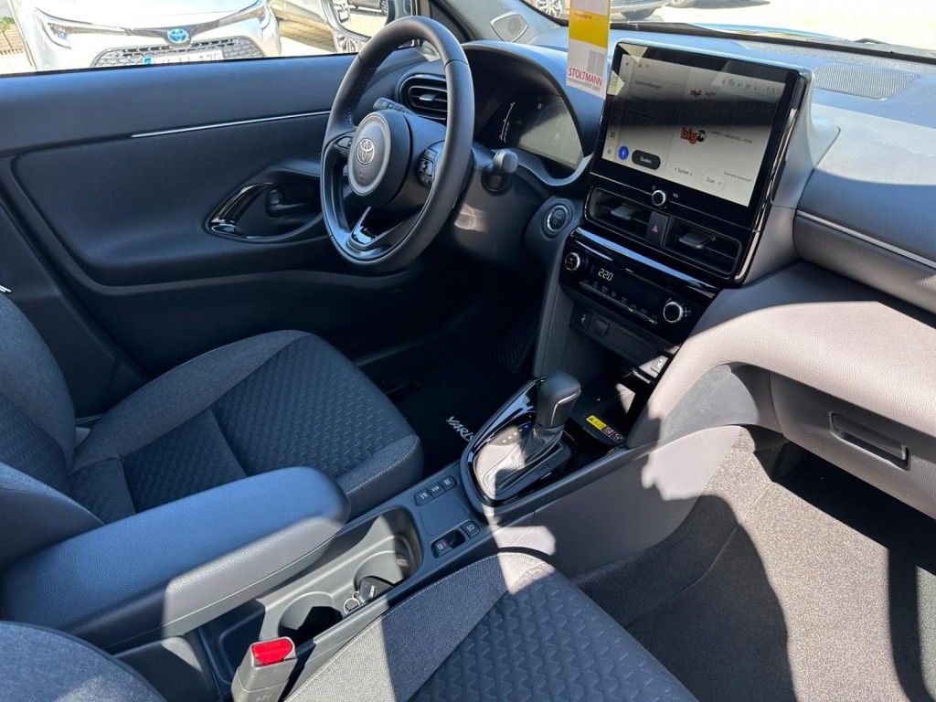 Foto 1 - Yaris Cross Hybrid 130 1.5 VVT-i Teamplayer (XPB1), Mysticschwarz Mica